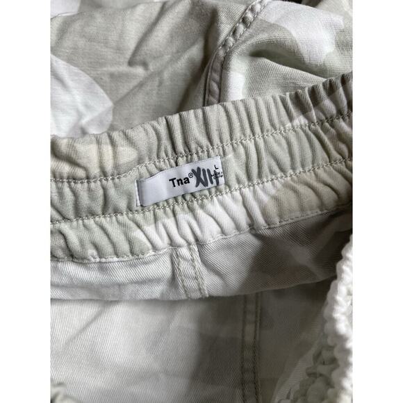 TNA Aritzia Sweatpants Womens Camo Jogger Boyfriend Fit Casual Pockets Large - Picture 3 of 8